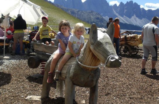 summer-holiday-castelrotto-south-tyrol-07